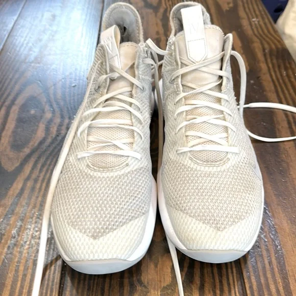 NIKE LeBron Witness 4 “ White Wolf Gray” 2020 Sneakers Nike LeBron Witness 4 White Wolf Grey for Sale  main image 3